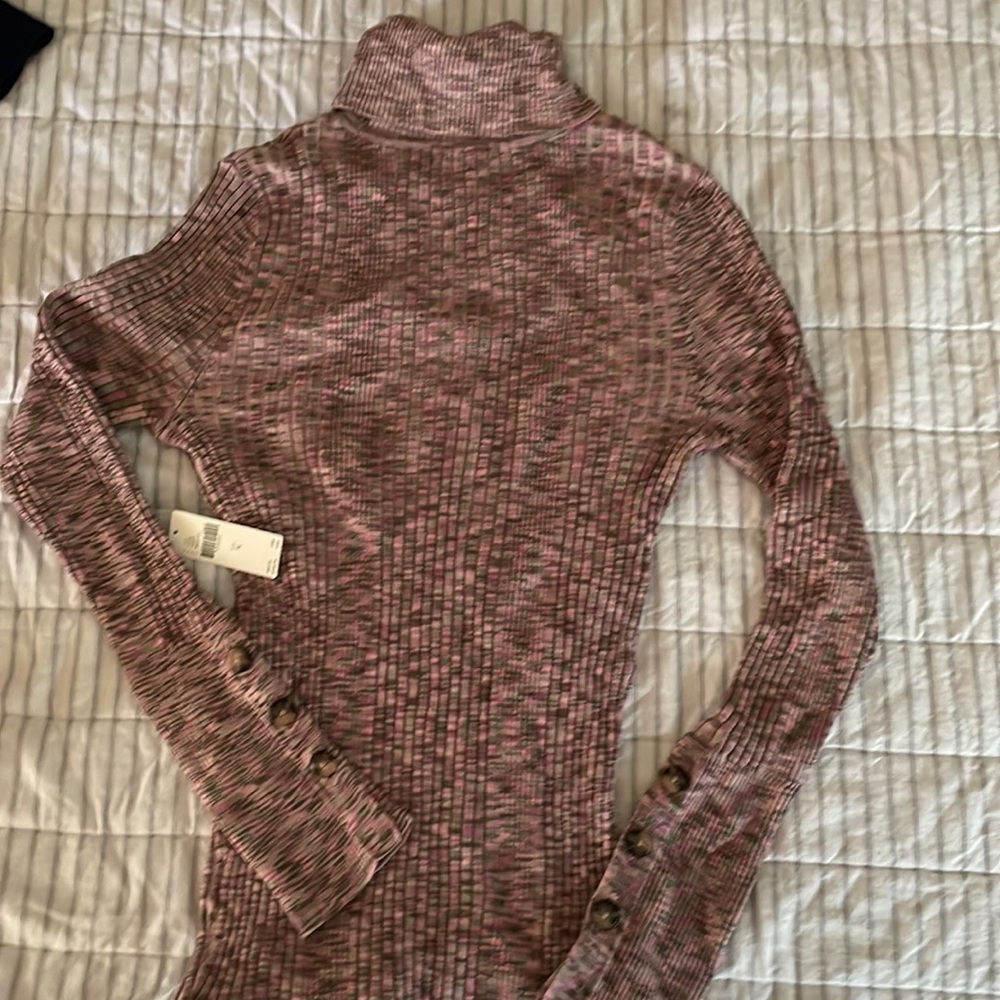 NWT long sleeve turtleneck
